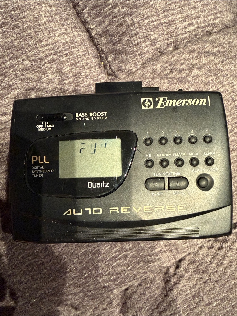 Emerson AC2121CS AM/FM Radio Cassette Walkman